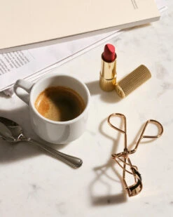 Rouge à Lèvres Semi Mat -Magasin De Cosmétiques 2023 04 OMC M ROUJE 2 POST d47d5b37 2691 4c80 84c7 00b11c4f2e68