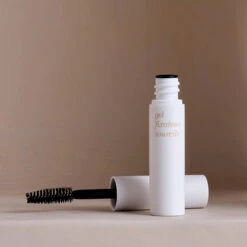 Gel Fixateur Sourcils 13 Gel Fixateur Sourcils -Magasin De Cosmétiques 2023 06 OMC EYEBROW post