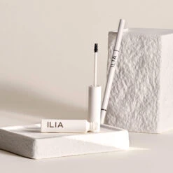 In Full Micro-Tip Crayon Sourcils 22 In Full Micro-Tip Crayon Sourcils -Magasin De Cosmétiques 2023 07 OMC NOUVEAUTES ILIA carre 48fec450 2527 4a5c 9fdb f3aec0c9d85e