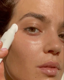 Bright Start Activated Crème Regard Éclaircissante -Magasin De Cosmétiques Captured ecran2023 02 13a17.45.22