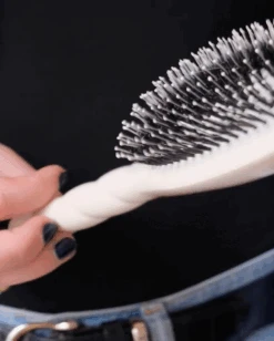 Brosse N°03 L'Indispensable Cuir Chevelu Sensible -Magasin De Cosmétiques Captured ecran2023 06 02a16.38.53