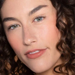 Color Haze Pigments Mats Multi-Usage -Magasin De Cosmétiques Color Haze models 1200x1600 Stutter