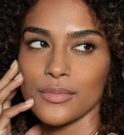 Clean Line Eye-Liner Liquide -Magasin De Cosmétiques ILIACleanLineGelLiner D 3