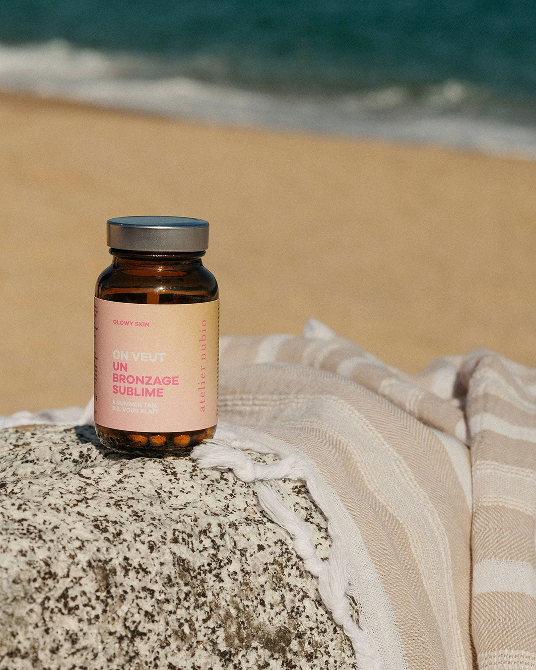 On Veut... Un Bronzage Sublime 5 On Veut... Un Bronzage Sublime – Image 3