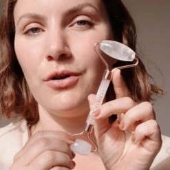 Rose Quartz Roller Roll-On Décongestionnant -Magasin De Cosmétiques Roll on 3c529cf7 66fe 46d0 89cf 4f427d5c264f