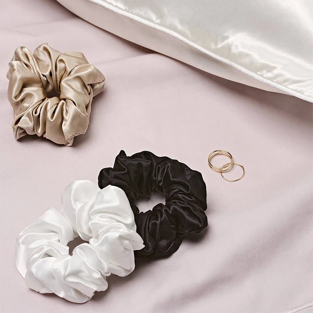 Trio De Chouchous En Soie 5 Trio De Chouchous En Soie – Image 3