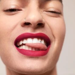 Petal Bouche Rouge à Lèvres Mat Sans Transfert -Magasin De Cosmétiques vfr petal bouche coeur infidele 11